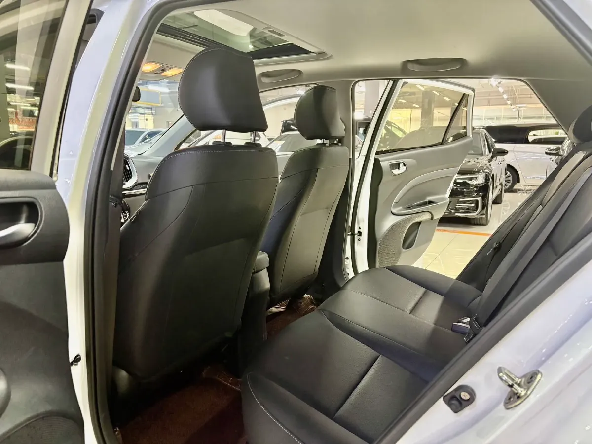 2021 Kia KX1 1.4L 100HP L4 CVT,autocango,china used car exporter,china ev exporter,chinese used car exporter,chinese used ev exporter