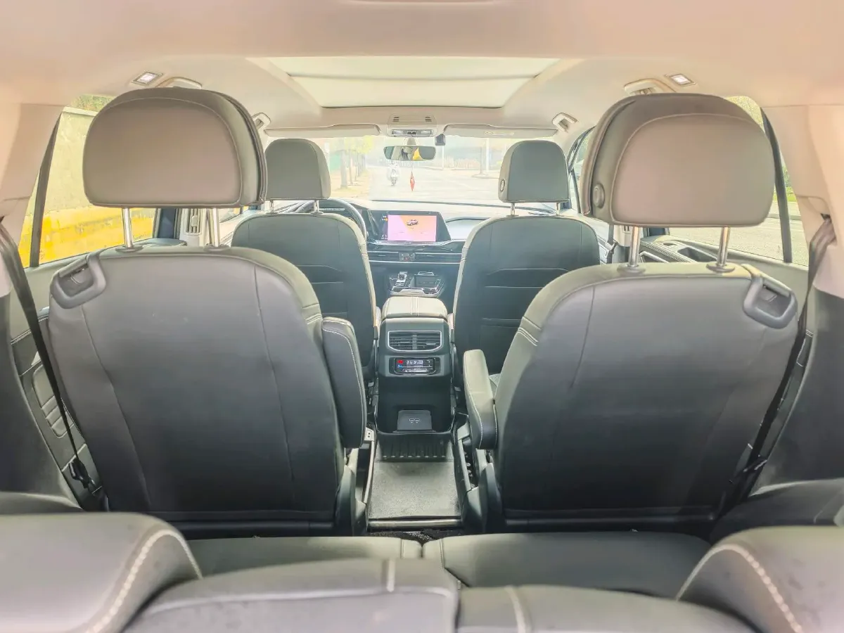 2021 Volkswagen Talagon 2.0T 186HP L4 7DCT,autocango,china used car exporter,china ev exporter,chinese used car exporter,chinese used ev exporter