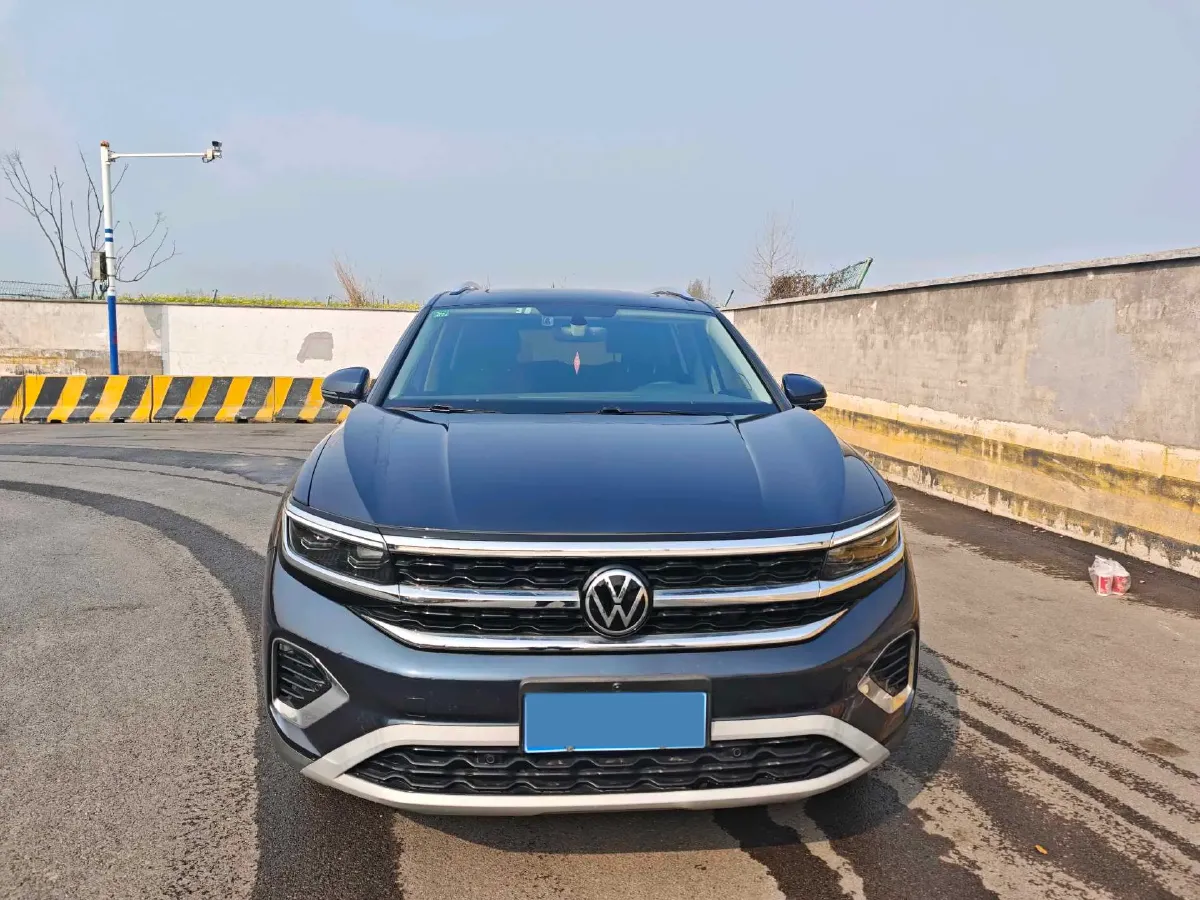 2021 Volkswagen Talagon 2.0T 186HP L4 7DCT,autocango,china used car exporter,china ev exporter,chinese used car exporter,chinese used ev exporter