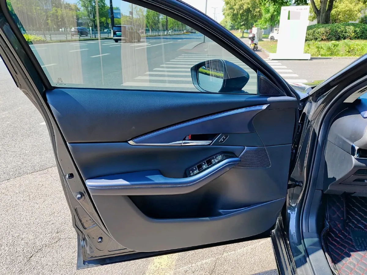 2021 Mazda CX-30 2.0L 158HP L4 6AT,autocango,china used car exporter,china ev exporter,chinese used car exporter,chinese used ev exporter