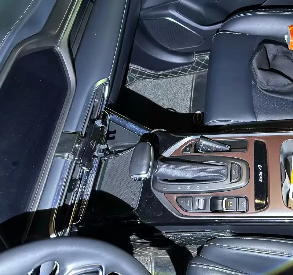 2022 GAC Trumpchi GS4 1.5T 169HP L4 6AT,autocango,china used car exporter,china ev exporter,chinese used car exporter,chinese used ev exporter