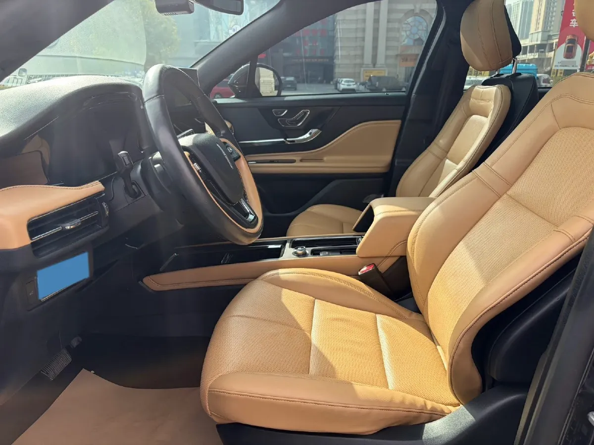 2022 Lincoln Corsair 2.0T 245HP L4 8AT,autocango,china used car exporter,china ev exporter,chinese used car exporter,chinese used ev exporter