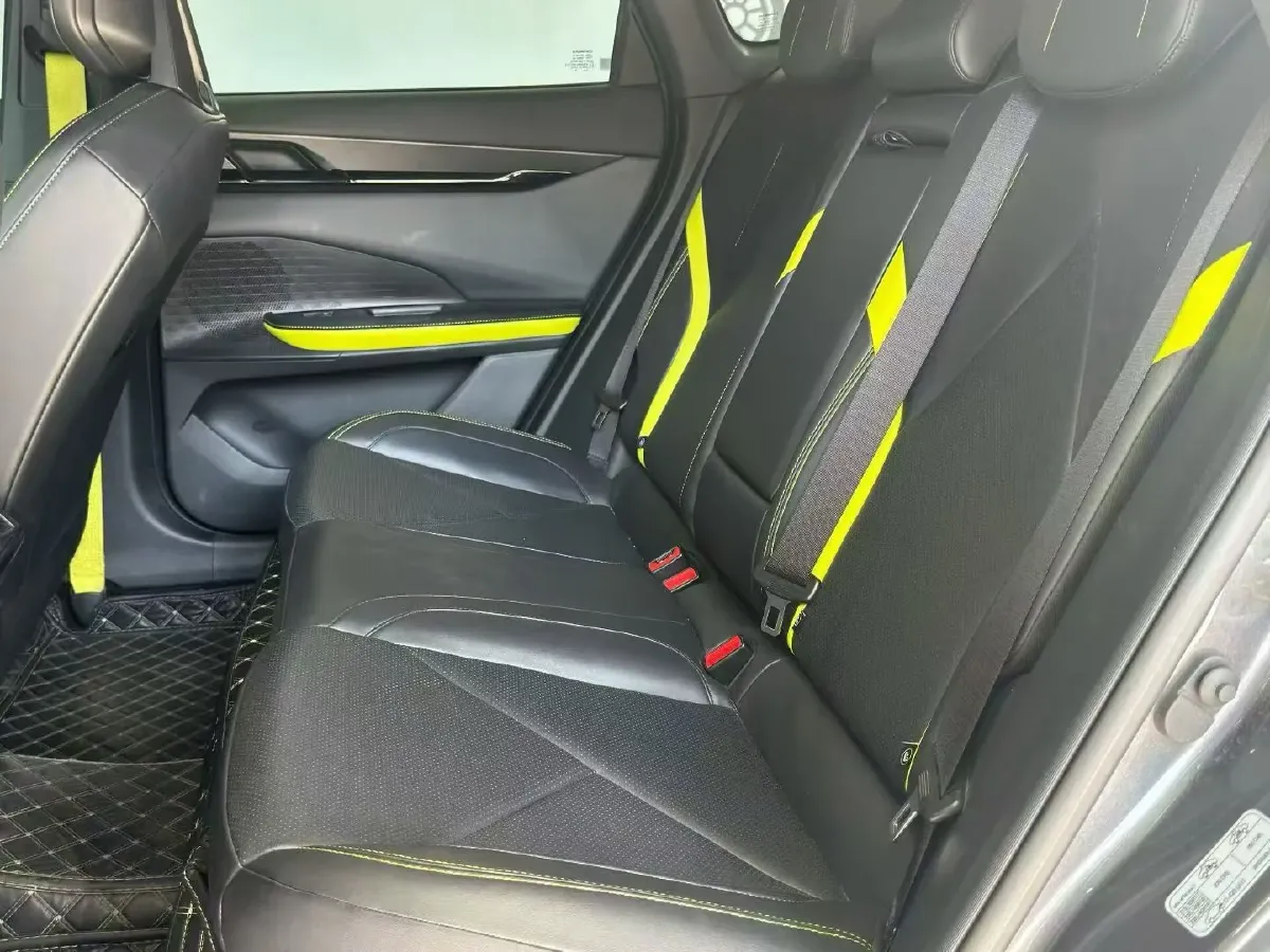 2023 ChangAn UNI-V 1.5T 188HP L4 7DCT,autocango,china used car exporter,china ev exporter,chinese used car exporter,chinese used ev exporter