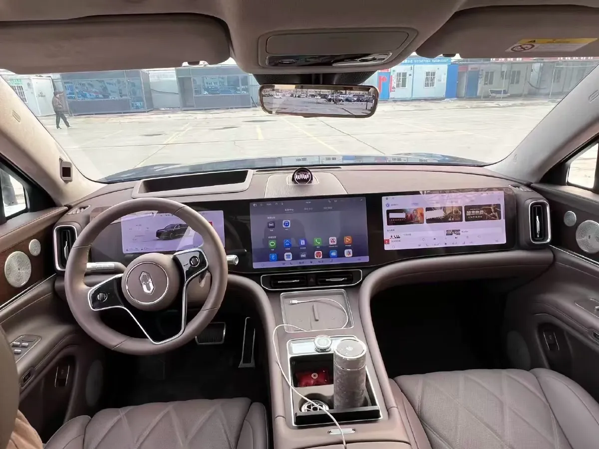 2025 AITO AITO M9 REEV 160HP REEV 52KWH,autocango,china used car exporter,china ev exporter,chinese used car exporter,chinese used ev exporter