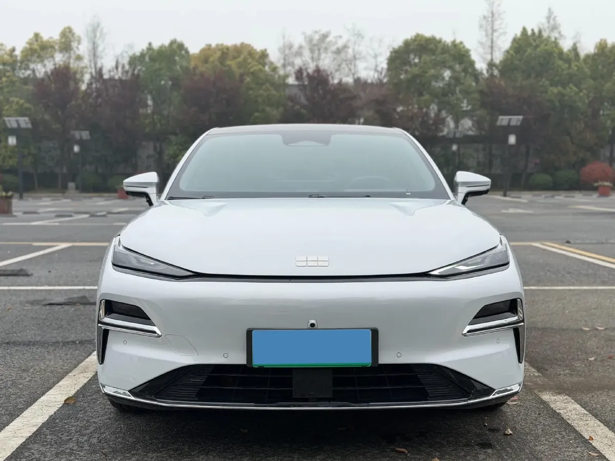 2025 Geely Galaxy Starshine 8 1.5L 112HP L4 1DHT PHEV,autocango,china used car exporter,china ev exporter,chinese used car exporter,chinese used ev exporter