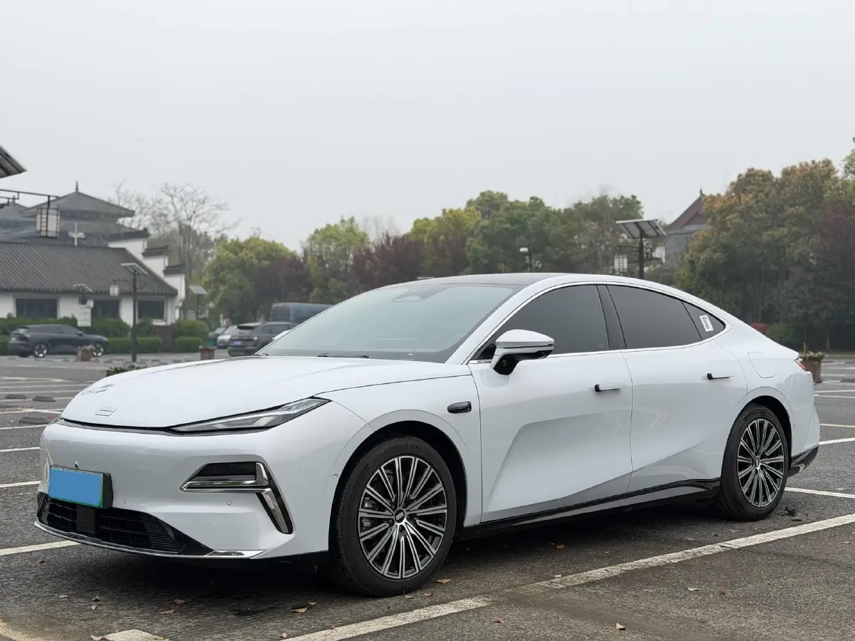 2025 Geely Galaxy Starshine 8 1.5L 112HP L4 1DHT PHEV,autocango,china used car exporter,china ev exporter,chinese used car exporter,chinese used ev exporter