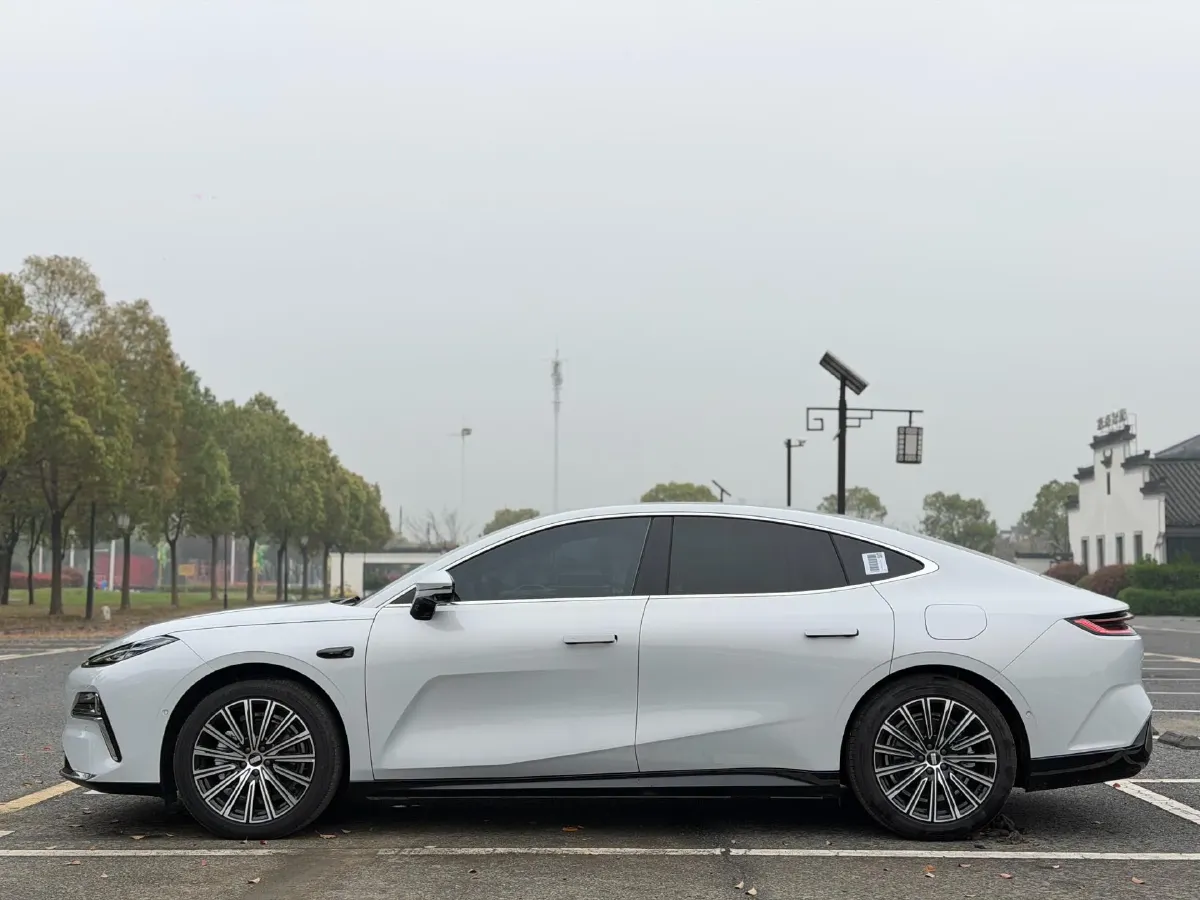 2025 Geely Galaxy Starshine 8 1.5L 112HP L4 1DHT PHEV,autocango,china used car exporter,china ev exporter,chinese used car exporter,chinese used ev exporter