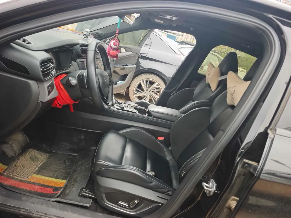 2022 LYNK&CO 03 2.0T 190HP L4 7DCT,autocango,china used car exporter,china ev exporter,chinese used car exporter,chinese used ev exporter