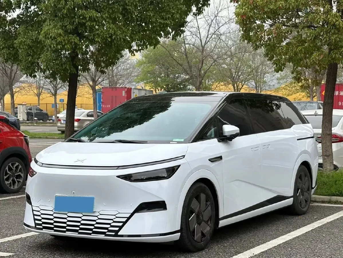 2024 Xpeng X9 BEV 101.5KWH,autocango,china used car exporter,china ev exporter,chinese used car exporter,chinese used ev exporter