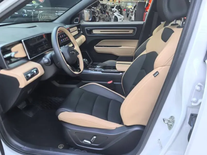 2023 Geely ICON 1.5T 181HP L4 7DCT,autocango,china used car exporter,china ev exporter,chinese used car exporter,chinese used ev exporter