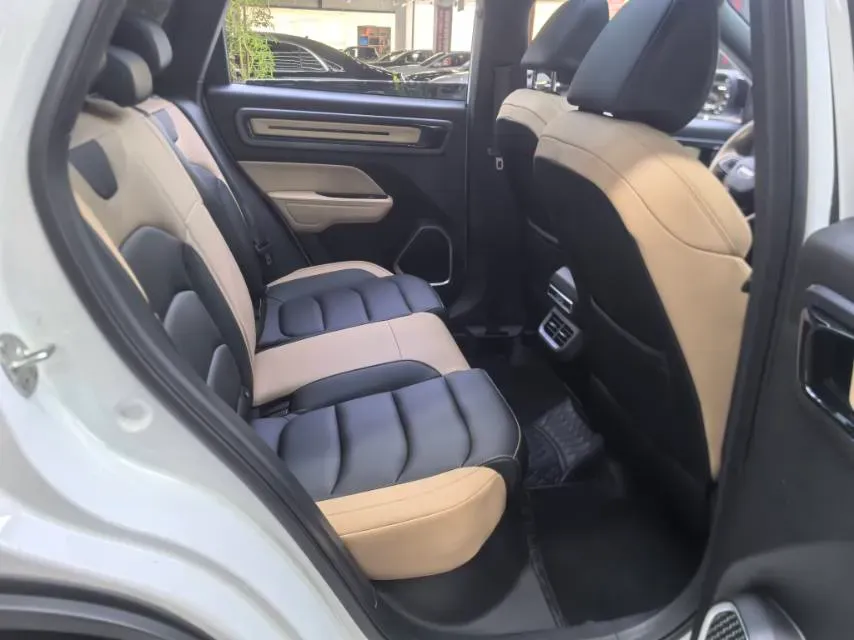 2023 Geely ICON 1.5T 181HP L4 7DCT,autocango,china used car exporter,china ev exporter,chinese used car exporter,chinese used ev exporter