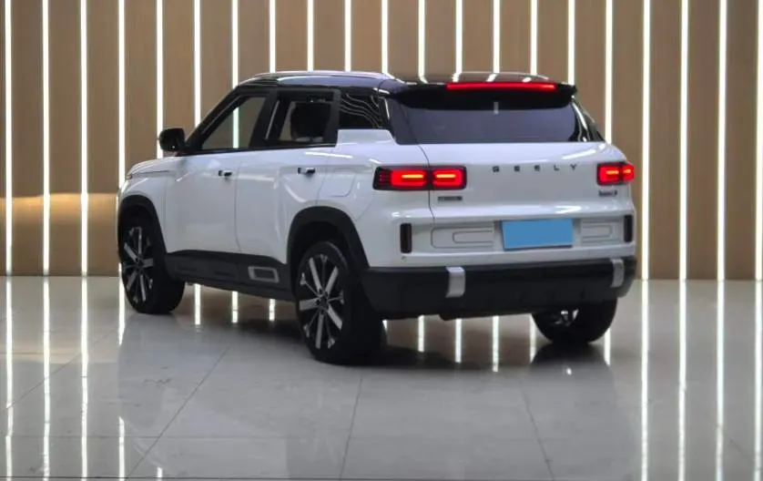 2023 Geely ICON 1.5T 181HP L4 7DCT,autocango,china used car exporter,china ev exporter,chinese used car exporter,chinese used ev exporter