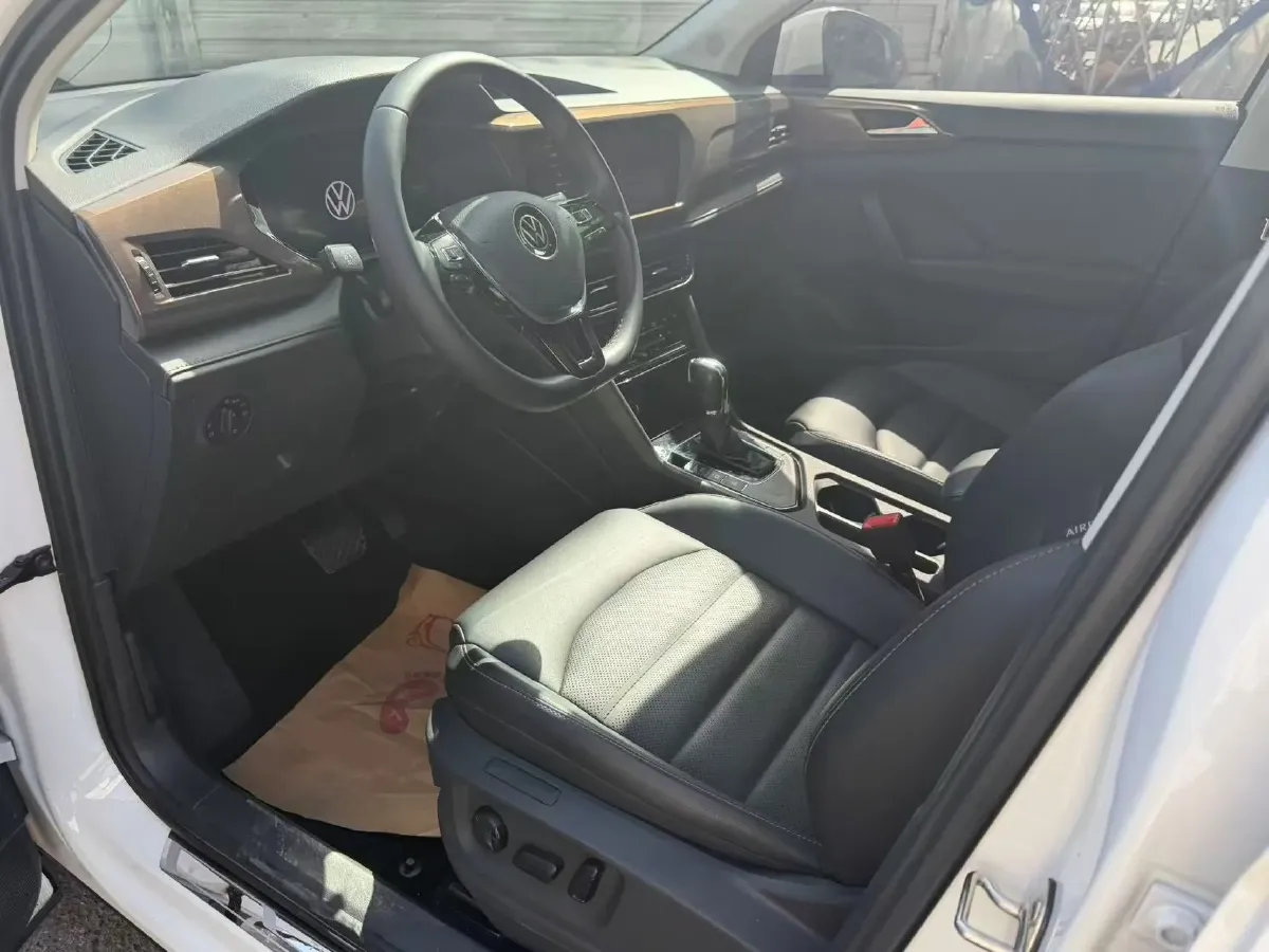 2021 Volkswagen Tharu 1.4T 150HP L4 7DCT,autocango,china used car exporter,china ev exporter,chinese used car exporter,chinese used ev exporter