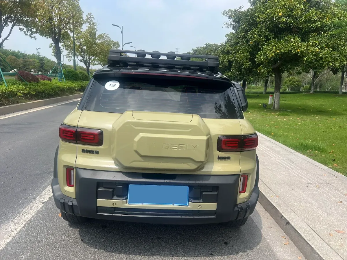 2025 Geely Cowboy 1.5T 181HP L4 7DCT,autocango,china used car exporter,china ev exporter,chinese used car exporter,chinese used ev exporter