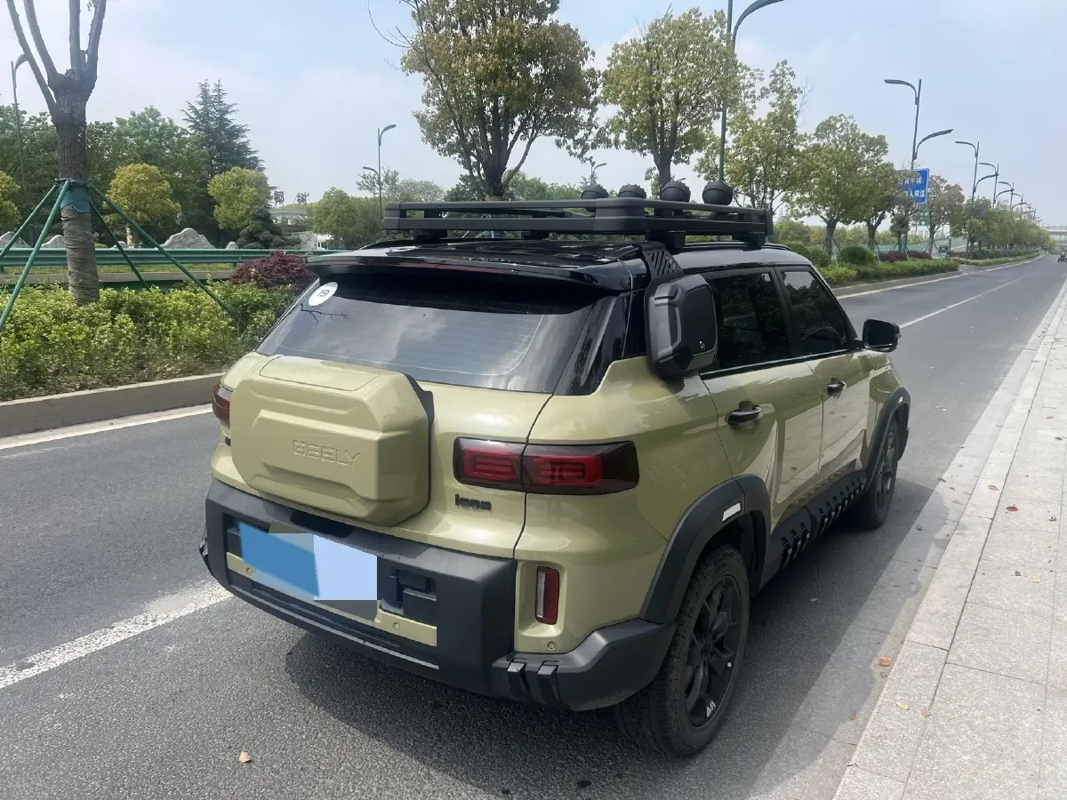 2025 Geely Cowboy 1.5T 181HP L4 7DCT,autocango,china used car exporter,china ev exporter,chinese used car exporter,chinese used ev exporter