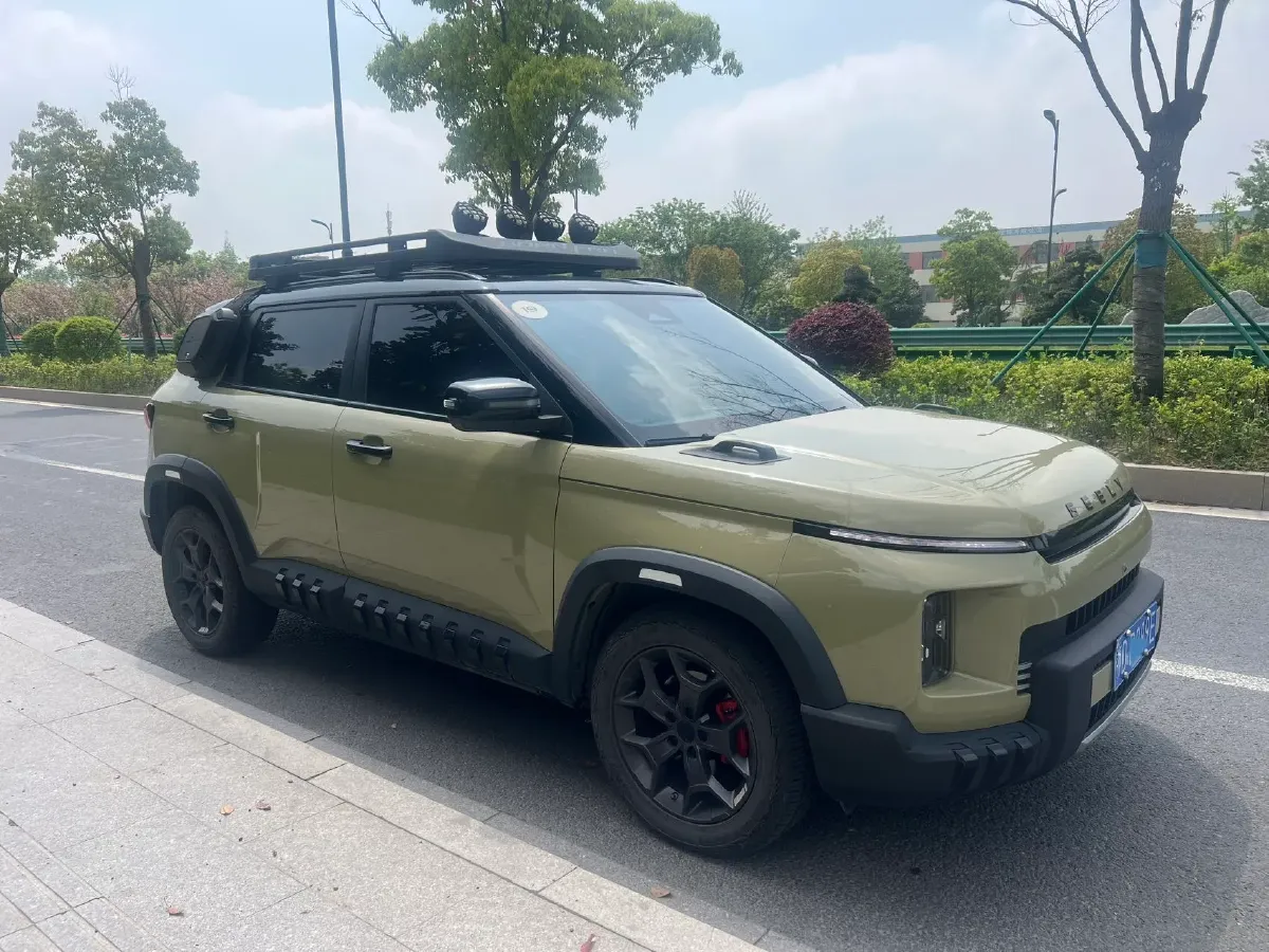2025 Geely Cowboy 1.5T 181HP L4 7DCT,autocango,china used car exporter,china ev exporter,chinese used car exporter,chinese used ev exporter