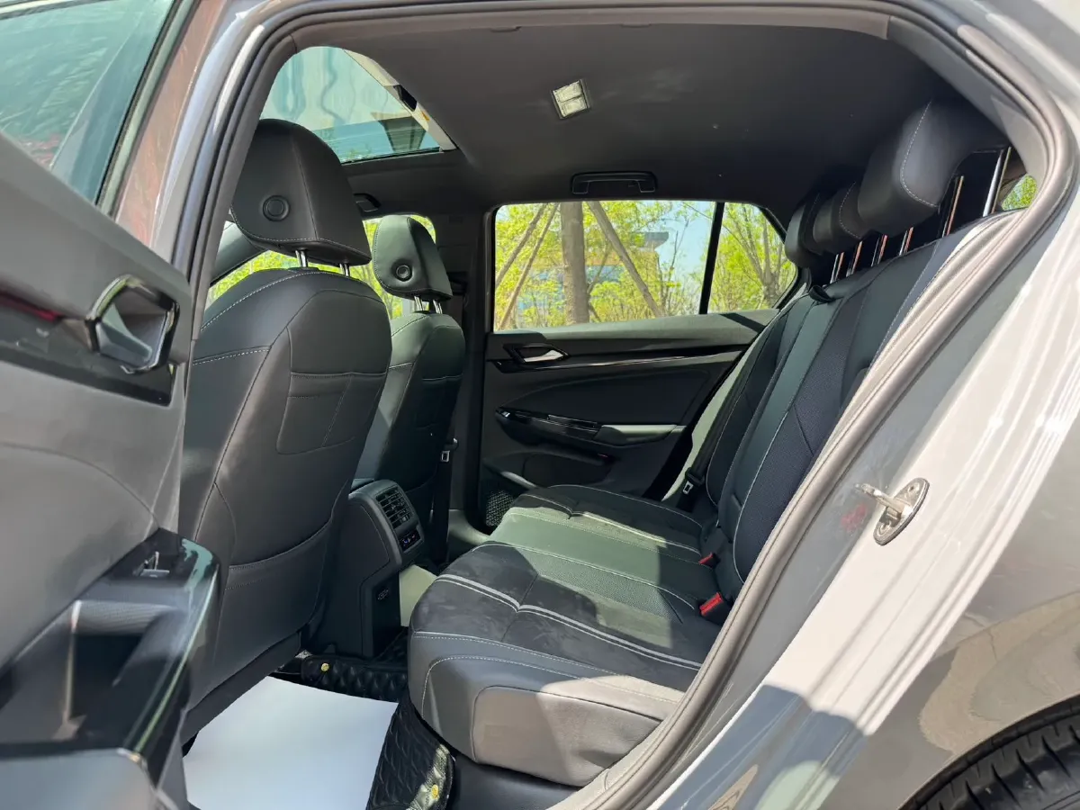 2021 Volkswagen Golf 1.4T 150HP L4 7DCT,autocango,china used car exporter,china ev exporter,chinese used car exporter,chinese used ev exporter