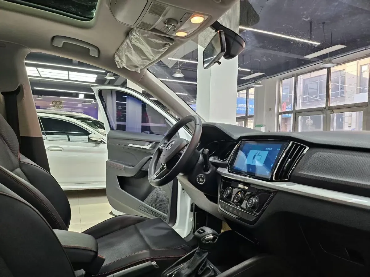 2023 Skoda Kamiq 1.5L 109HP L4 6AT,autocango,china used car exporter,china ev exporter,chinese used car exporter,chinese used ev exporter