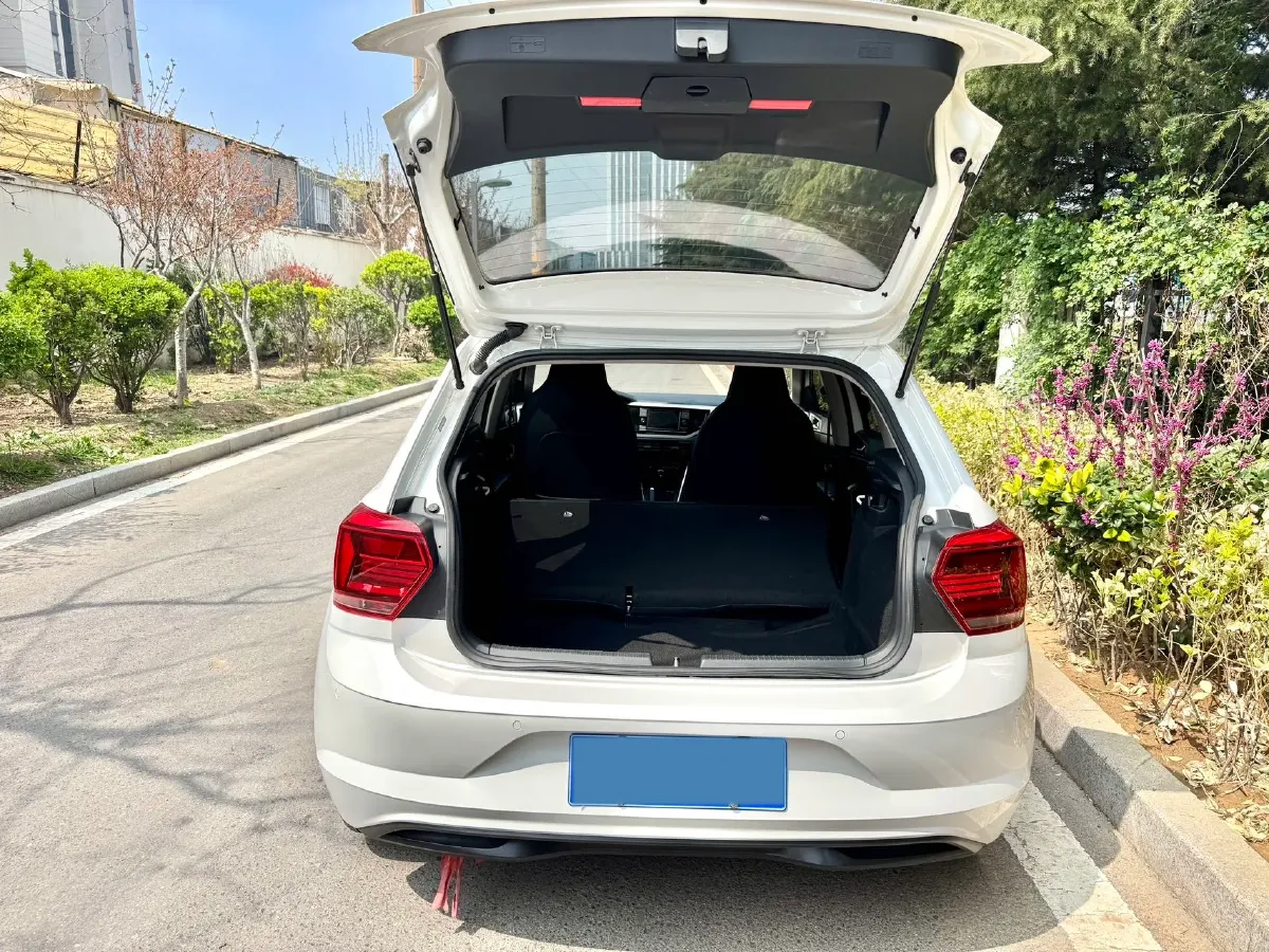 2019 Volkswagen Polo 1.5L 113HP L4 6AT,autocango,china used car exporter,china ev exporter,chinese used car exporter,chinese used ev exporter