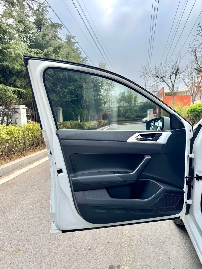 2019 Volkswagen Polo 1.5L 113HP L4 6AT,autocango,china used car exporter,china ev exporter,chinese used car exporter,chinese used ev exporter