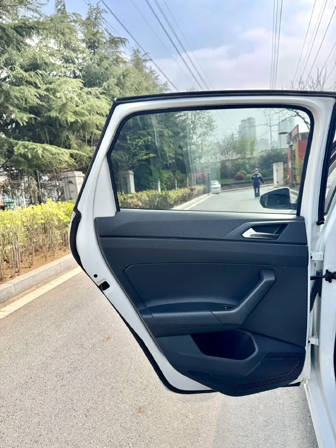 2019 Volkswagen Polo 1.5L 113HP L4 6AT,autocango,china used car exporter,china ev exporter,chinese used car exporter,chinese used ev exporter