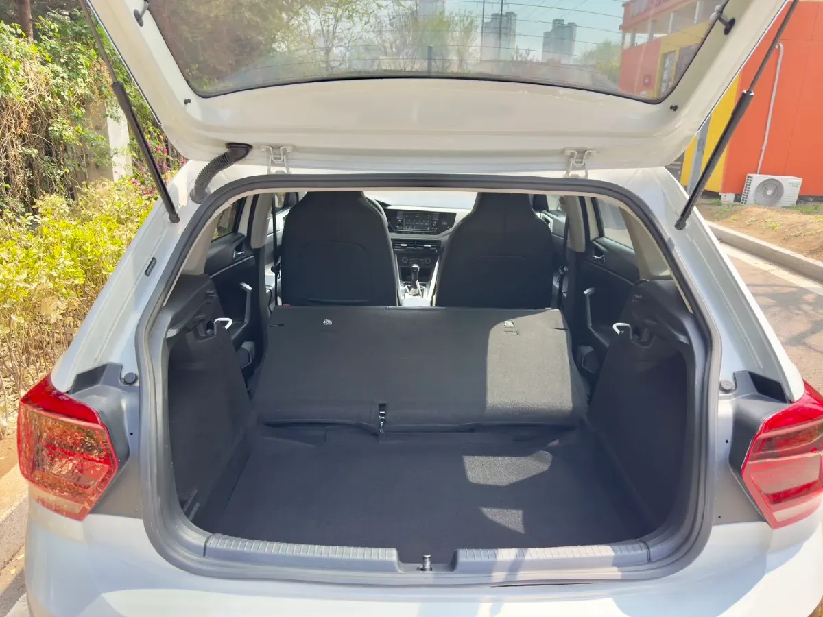 2019 Volkswagen Polo 1.5L 113HP L4 6AT,autocango,china used car exporter,china ev exporter,chinese used car exporter,chinese used ev exporter