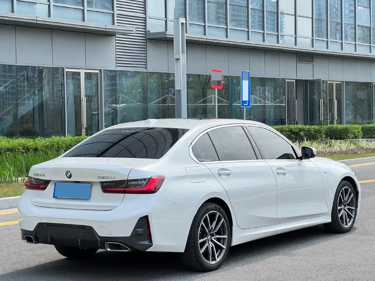 2023 BMW 3 Series 2.0T 184HP L4 8AT,autocango,china used car exporter,china ev exporter,chinese used car exporter,chinese used ev exporter