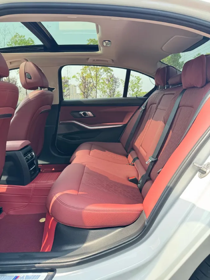 2023 BMW 3 Series 2.0T 184HP L4 8AT,autocango,china used car exporter,china ev exporter,chinese used car exporter,chinese used ev exporter