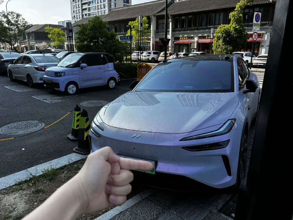 2024 ONVO L60 BEV 60KWH,autocango,china used car exporter,china ev exporter,chinese used car exporter,chinese used ev exporter