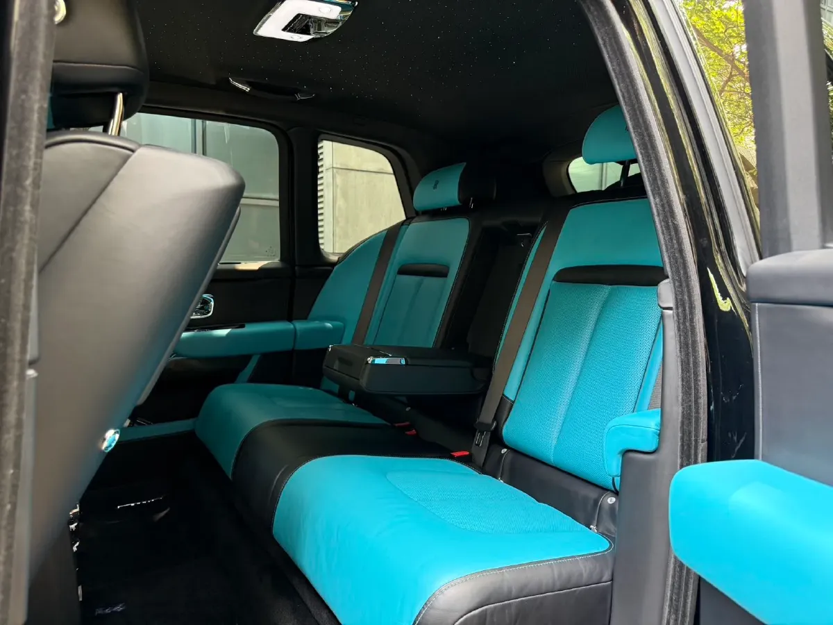 2020 Rolls-Royce Cullinan 6.7T 600HP V12 8AT,autocango,china used car exporter,china ev exporter,chinese used car exporter,chinese used ev exporter