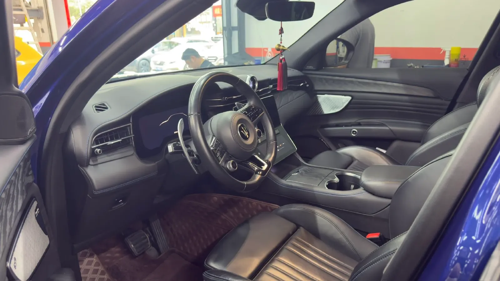 2022 Maserati Levante 2.0T 330HP L4 8AT,autocango,china used car exporter,china ev exporter,chinese used car exporter,chinese used ev exporter