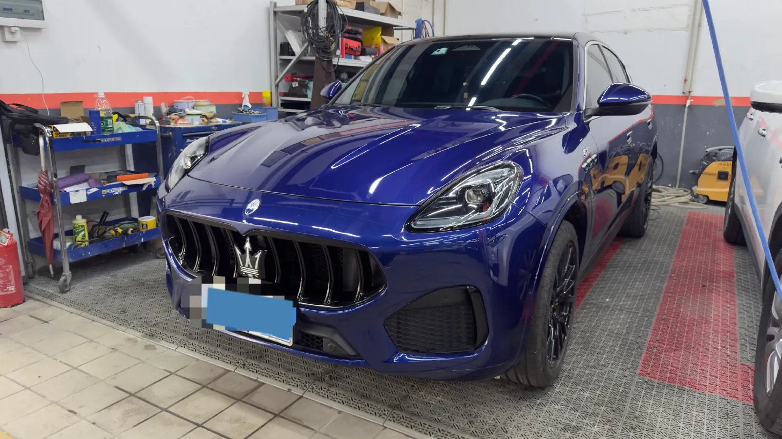 2022 Maserati Levante 2.0T 330HP L4 8AT,autocango,china used car exporter,china ev exporter,chinese used car exporter,chinese used ev exporter