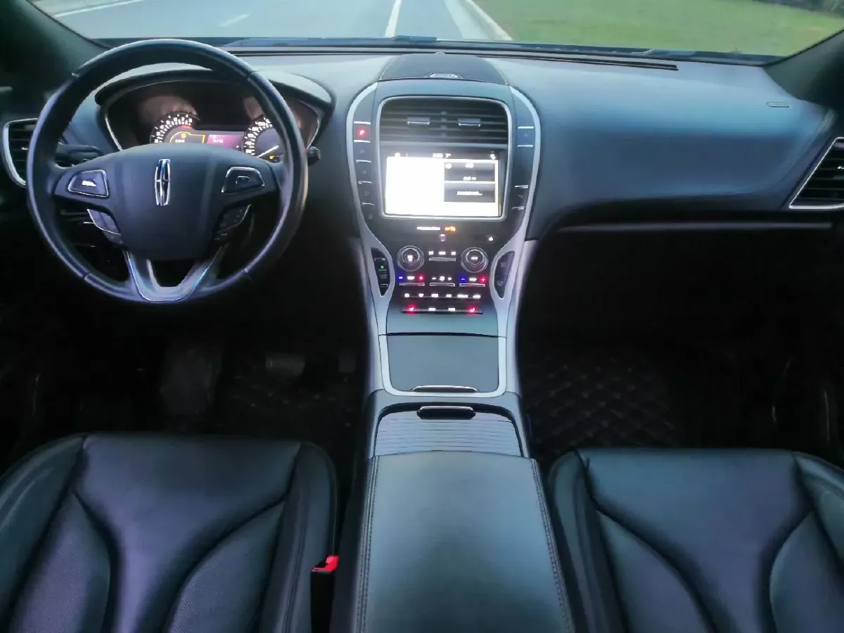 2018 Lincoln MKX 2.0T 253HP L4 6AT,autocango,china used car exporter,china ev exporter,chinese used car exporter,chinese used ev exporter