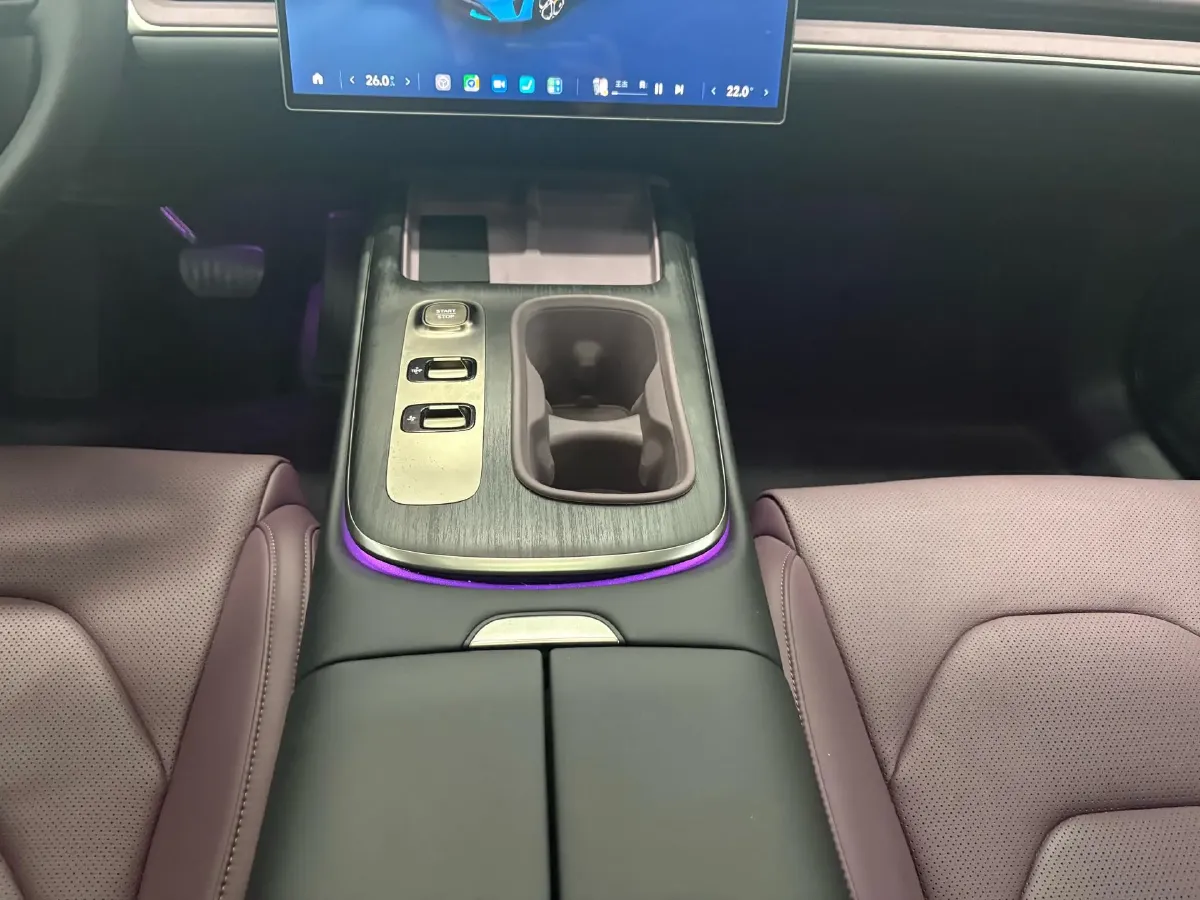 2024 MI SU7 BEV 73.6KWH,autocango,china used car exporter,china ev exporter,chinese used car exporter,chinese used ev exporter