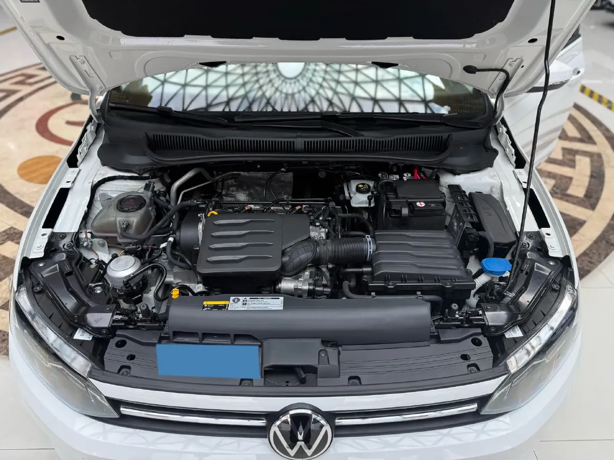 2023 Volkswagen Polo 1.5L 113HP L4 6AT,autocango,china used car exporter,china ev exporter,chinese used car exporter,chinese used ev exporter