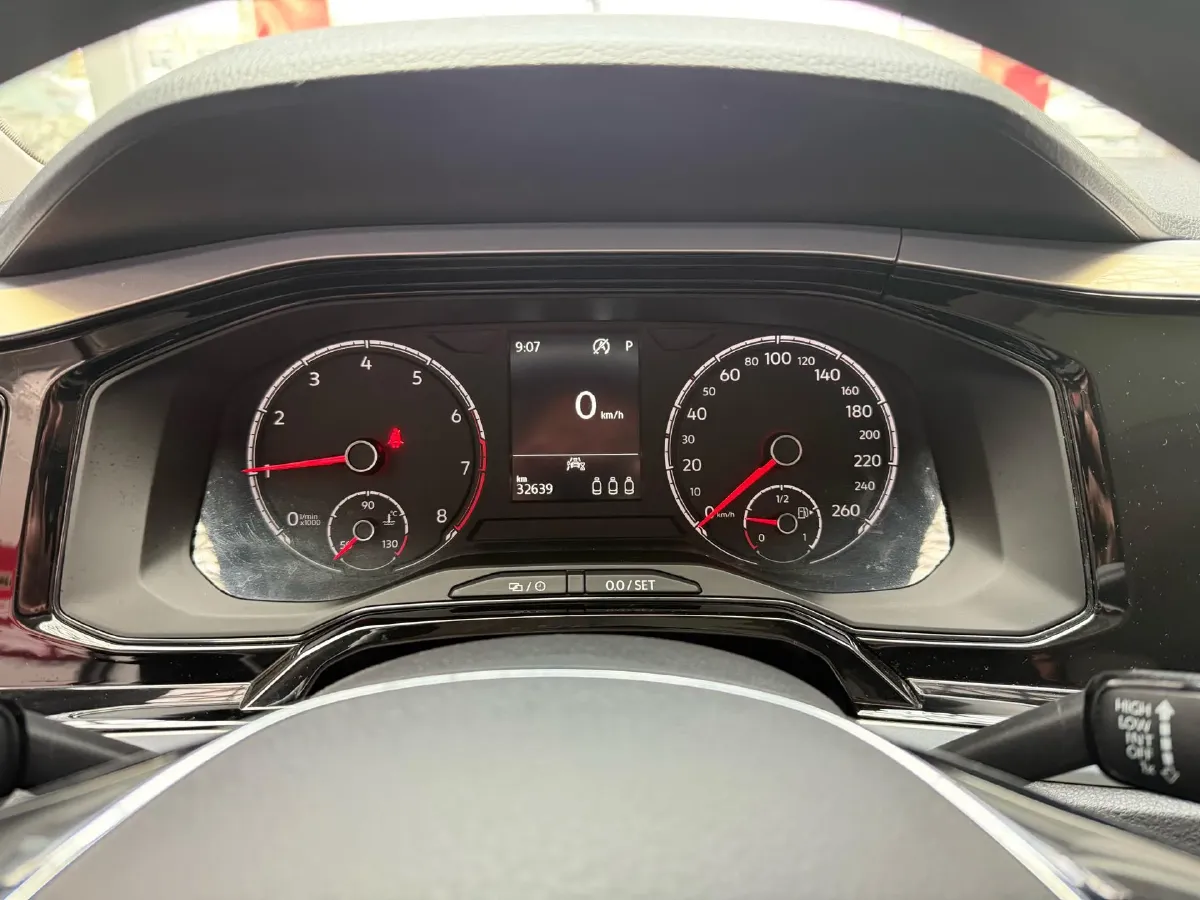 2023 Volkswagen Polo 1.5L 113HP L4 6AT,autocango,china used car exporter,china ev exporter,chinese used car exporter,chinese used ev exporter