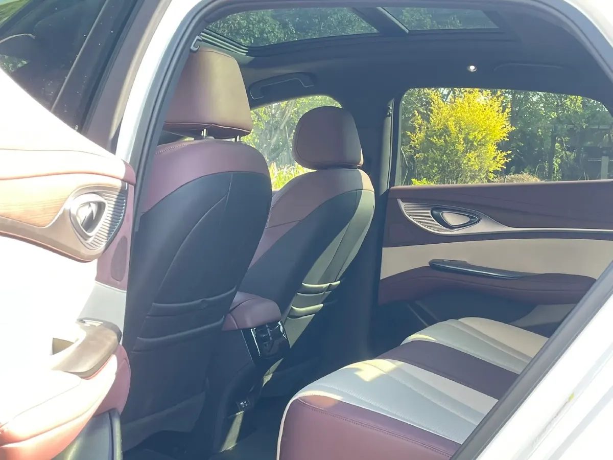 2023 BYD Seal 1.5L 110HP L4 E-CVT PHEV 17.6KWH,autocango,china used car exporter,china ev exporter,chinese used car exporter,chinese used ev exporter