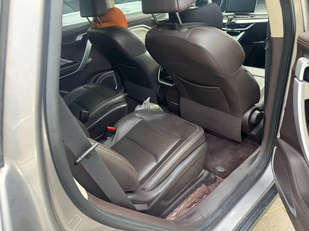 2021 Geely JiaJi 1.8T 184HP L4 7DCT,autocango,china used car exporter,china ev exporter,chinese used car exporter,chinese used ev exporter