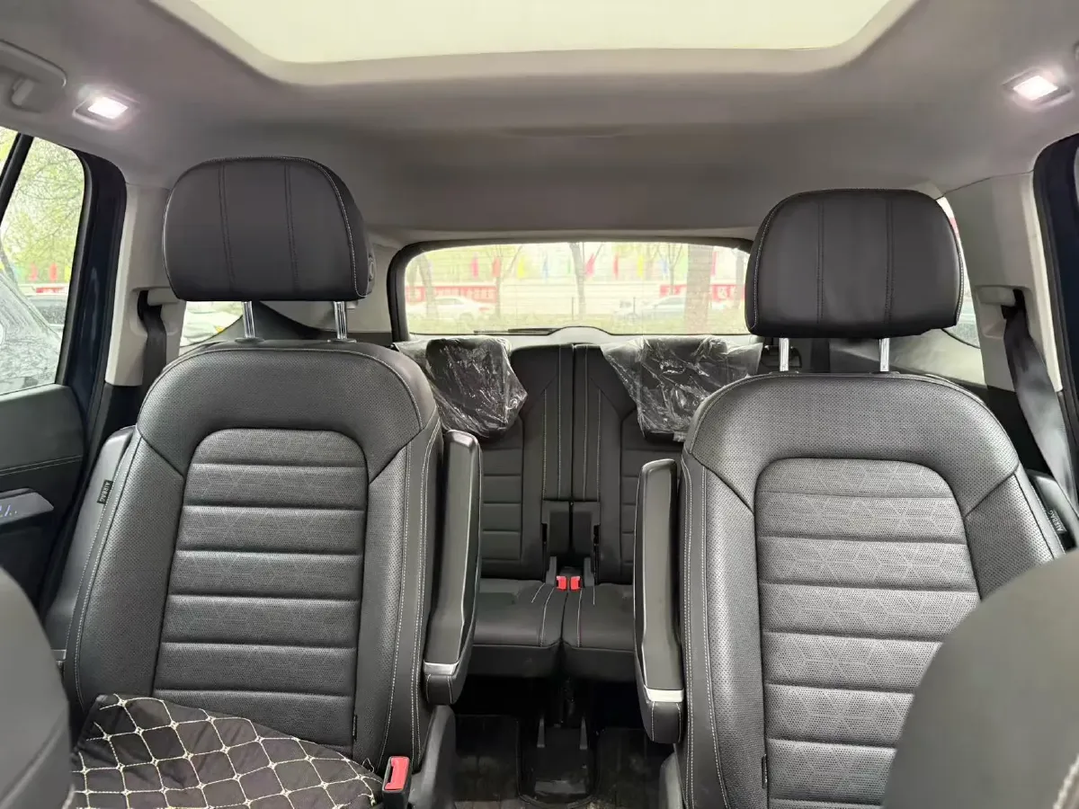 2021 Volkswagen Talagon 2.0T 220HP L4 7DCT,autocango,china used car exporter,china ev exporter,chinese used car exporter,chinese used ev exporter