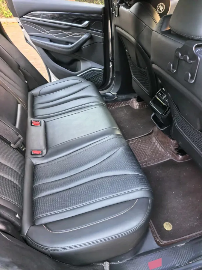 2024 Geely Monjaro 2.0T 218HP L4 7DCT,autocango,china used car exporter,china ev exporter,chinese used car exporter,chinese used ev exporter