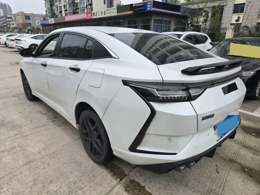 2023 DongFeng Aeolus YiXuan 1.5T 197HP L4 6DCT,autocango,china used car exporter,china ev exporter,chinese used car exporter,chinese used ev exporter