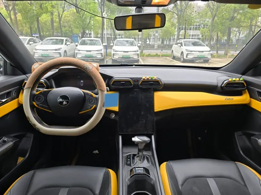 2023 DongFeng Aeolus YiXuan 1.5T 197HP L4 6DCT,autocango,china used car exporter,china ev exporter,chinese used car exporter,chinese used ev exporter