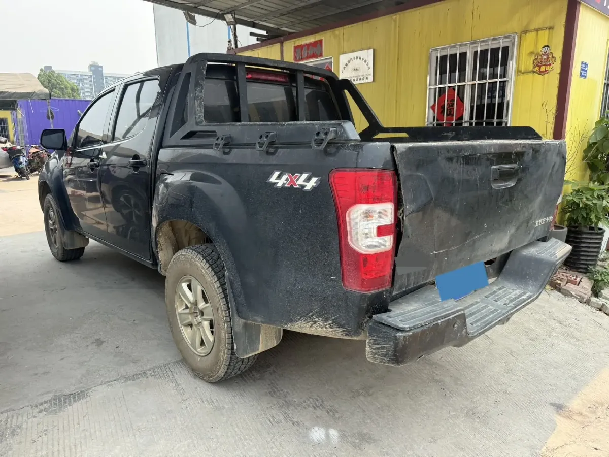 2022 Isuzu RE-MAX Jim 2.8T 120HP L4 5MT,autocango,china used car exporter,china ev exporter,chinese used car exporter,chinese used ev exporter