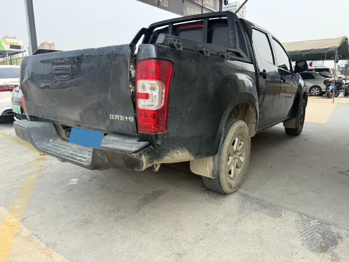 2022 Isuzu RE-MAX Jim 2.8T 120HP L4 5MT,autocango,china used car exporter,china ev exporter,chinese used car exporter,chinese used ev exporter