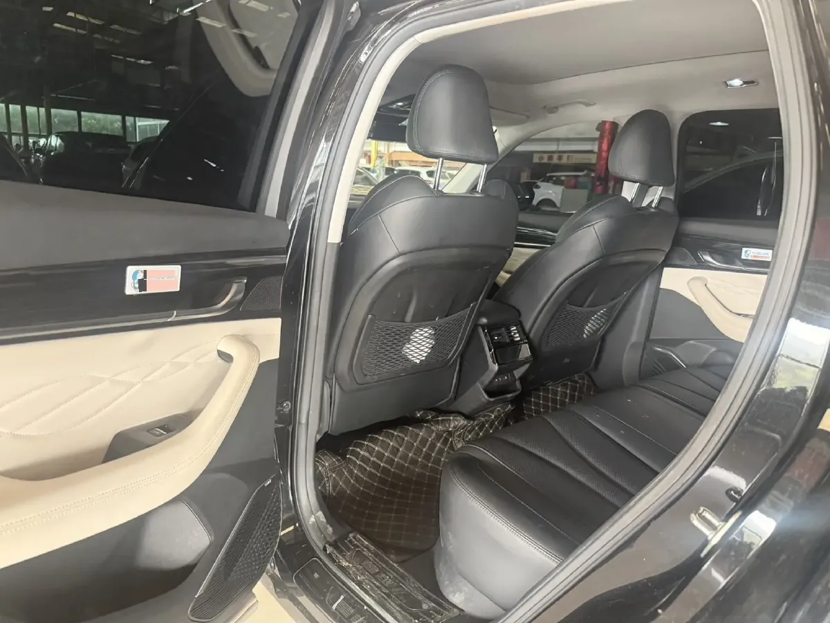 2023 Geely Monjaro 2.0T 238HP L4 8AT,autocango,china used car exporter,china ev exporter,chinese used car exporter,chinese used ev exporter