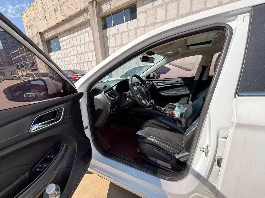 2020 Roewe i5 1.5L 120HP L4 CVT,autocango,china used car exporter,china ev exporter,chinese used car exporter,chinese used ev exporter