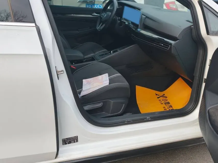 2023 Volkswagen Golf 1.4T 150HP L4 7DCT,autocango,china used car exporter,china ev exporter,chinese used car exporter,chinese used ev exporter