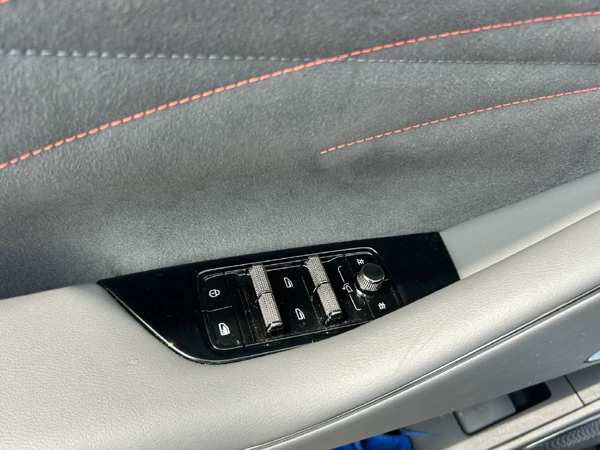 2025 Dongfeng PaLaSuo 2.0T 228HP L4 8AT,autocango,china used car exporter,china ev exporter,chinese used car exporter,chinese used ev exporter