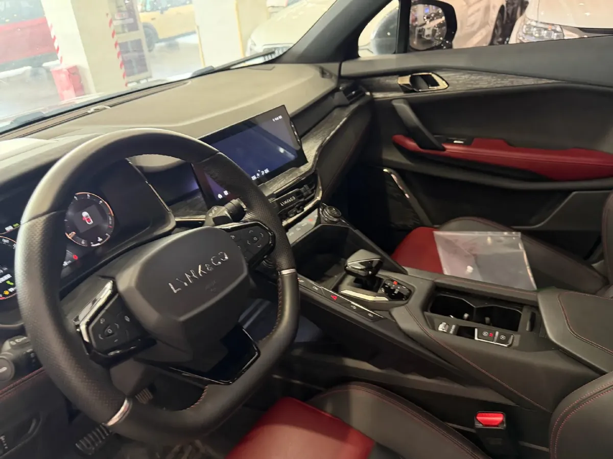 2020 LYNK&CO 06 1.5T 177HP L3 7DCT,autocango,china used car exporter,china ev exporter,chinese used car exporter,chinese used ev exporter