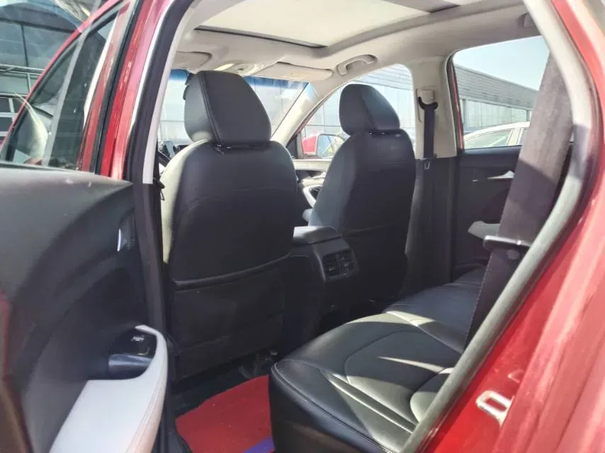 2018 BaoJun 530 1.5T 150HP L4 6MT,autocango,china used car exporter,china ev exporter,chinese used car exporter,chinese used ev exporter